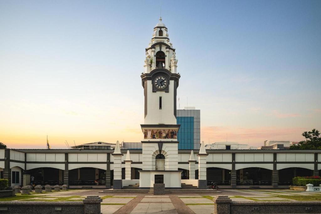 Oyo 90936 Hotel Manjoi Inn Ipoh Zewnętrze zdjęcie