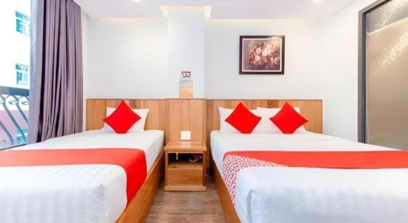 Oyo 90936 Hotel Manjoi Inn Ipoh Zewnętrze zdjęcie